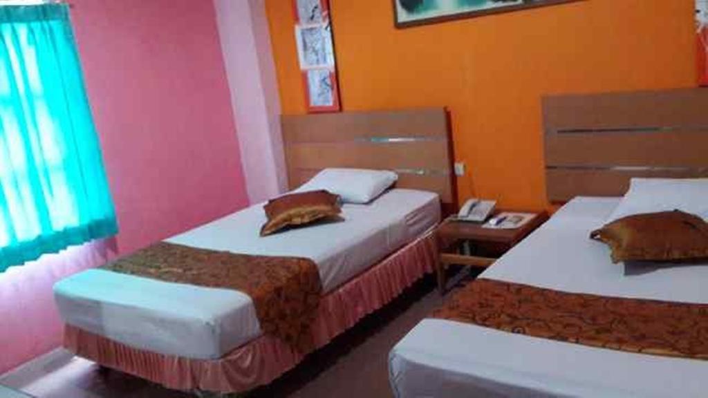 The Waigo Hotel Sorong Esterno foto