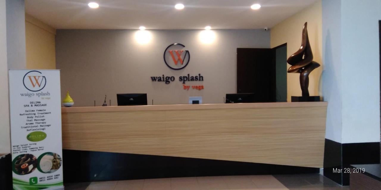 The Waigo Hotel Sorong Esterno foto